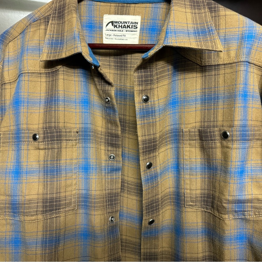 Mountain Khakis long sleeved button up shirt